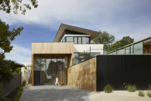 Contemporary Family Home in Borrowdale — photo 2